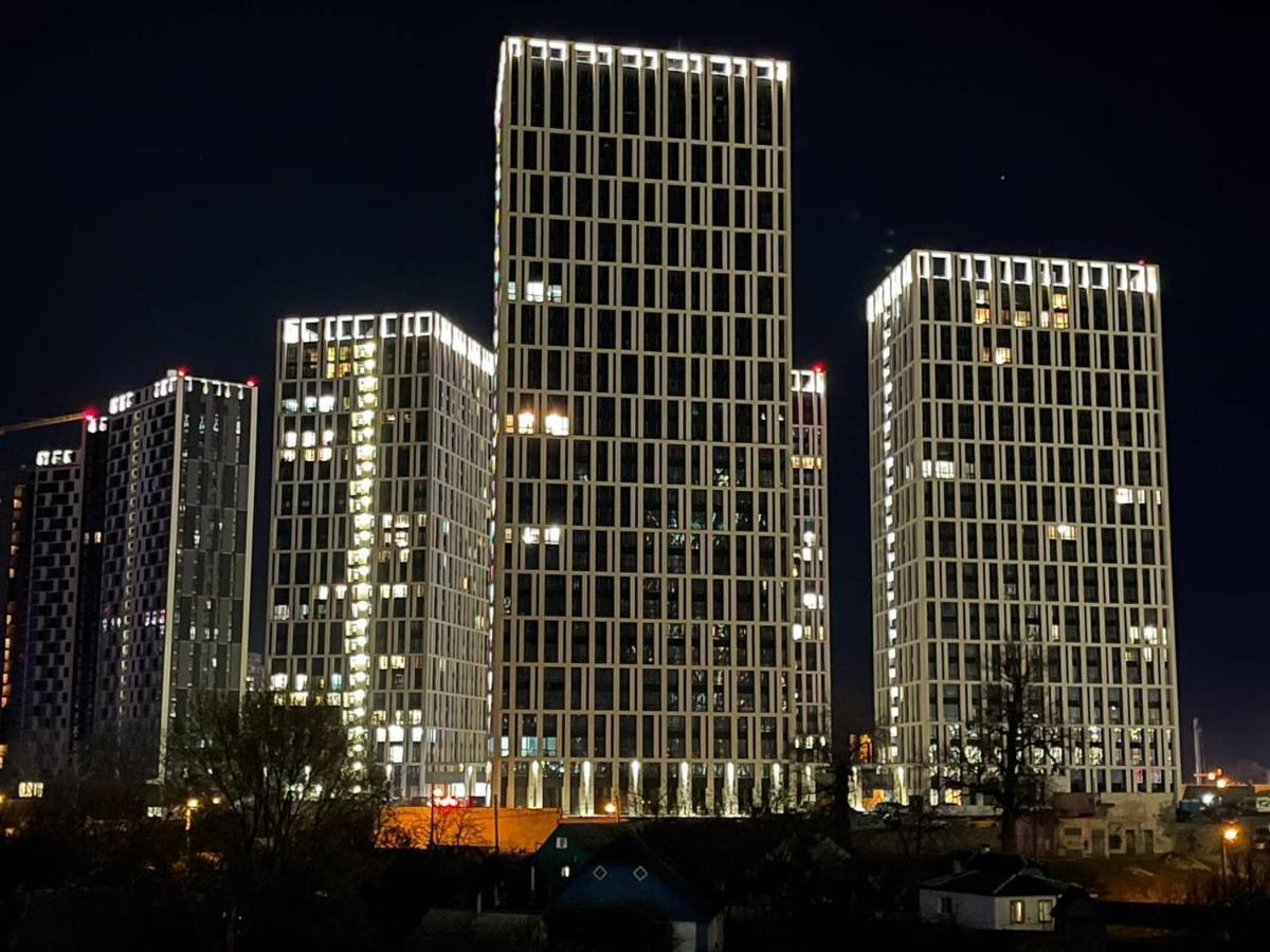Slavutich Apartments Near Metro Station Kiev Exterior foto